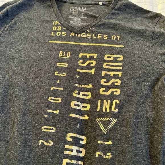 Guess - Picture 3 of 3